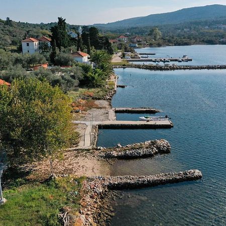 Apartments with a parking space Brbinj, Dugi otok - 8160 Bagian luar foto